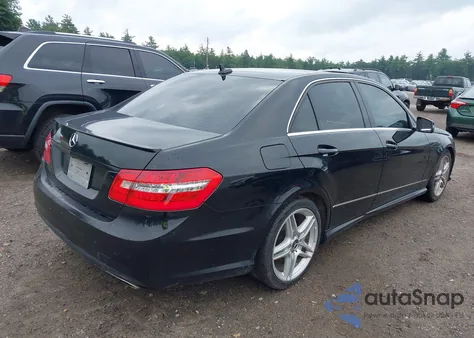 2011 Mercedes-Benz E 350 4Matic z USA, uszkodzony, nr VIN WDDHF8HB1BA432394